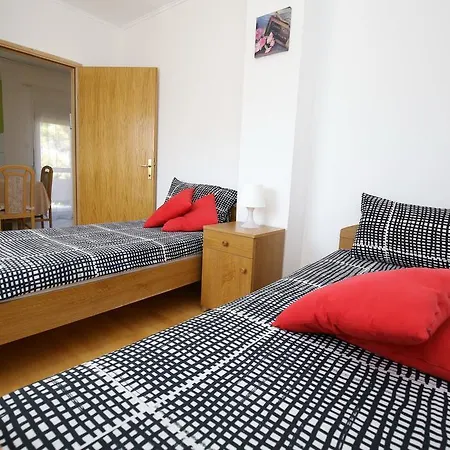 Apartment Vrkic *
