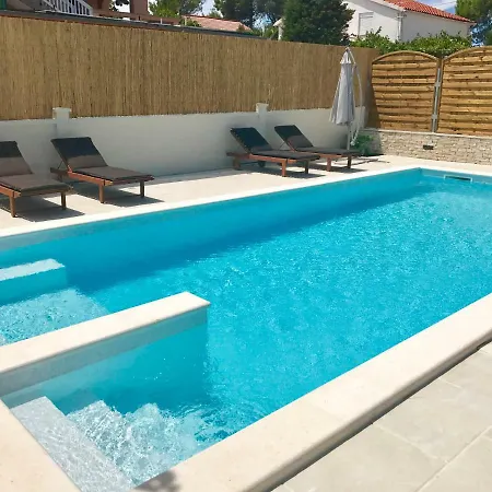 Apartment Vrkic